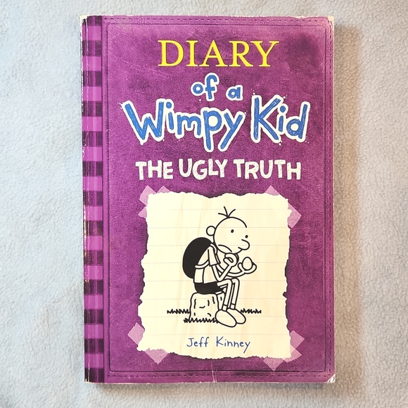 5 Diary of a wimpy kid books - Picture 8 of 12